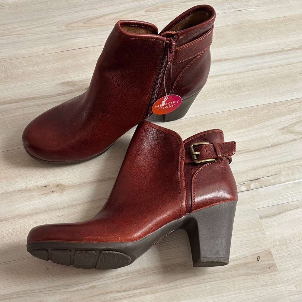 Comfortiva Burgundy Leather Heeled Ankle Boots with Buckle